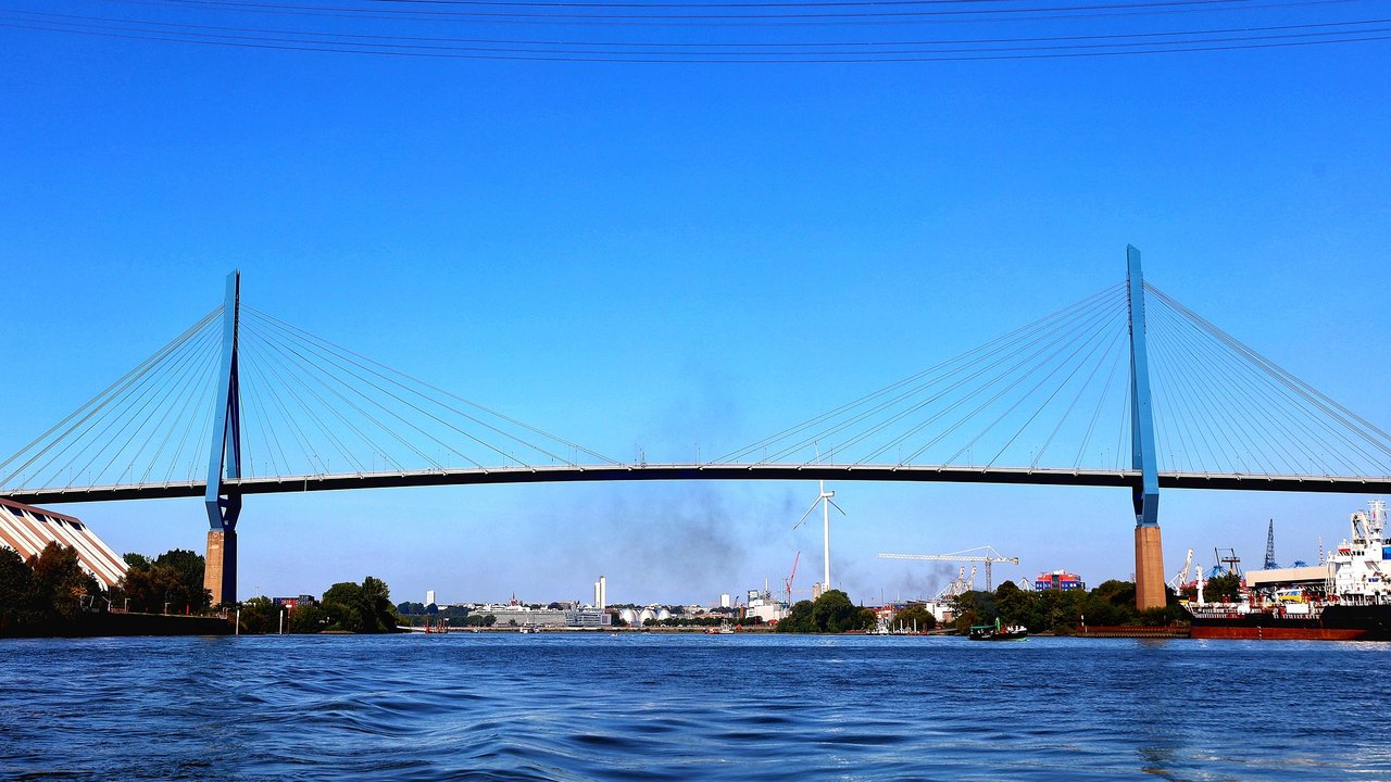 Die Elbe ist einer der größten Flüsse in Deutschland.