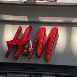 Dieses niedliche Körbchen von H&M Home beseitigt Unordnung im Kinderzimmer