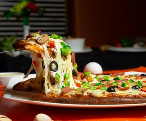Pizza aufwärmen: So bleibt deine Pizza knusprig