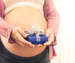 Push Present: Die 21 feudalsten Luxusgeschenke, die Promimütter zur Geburt bekommen haben