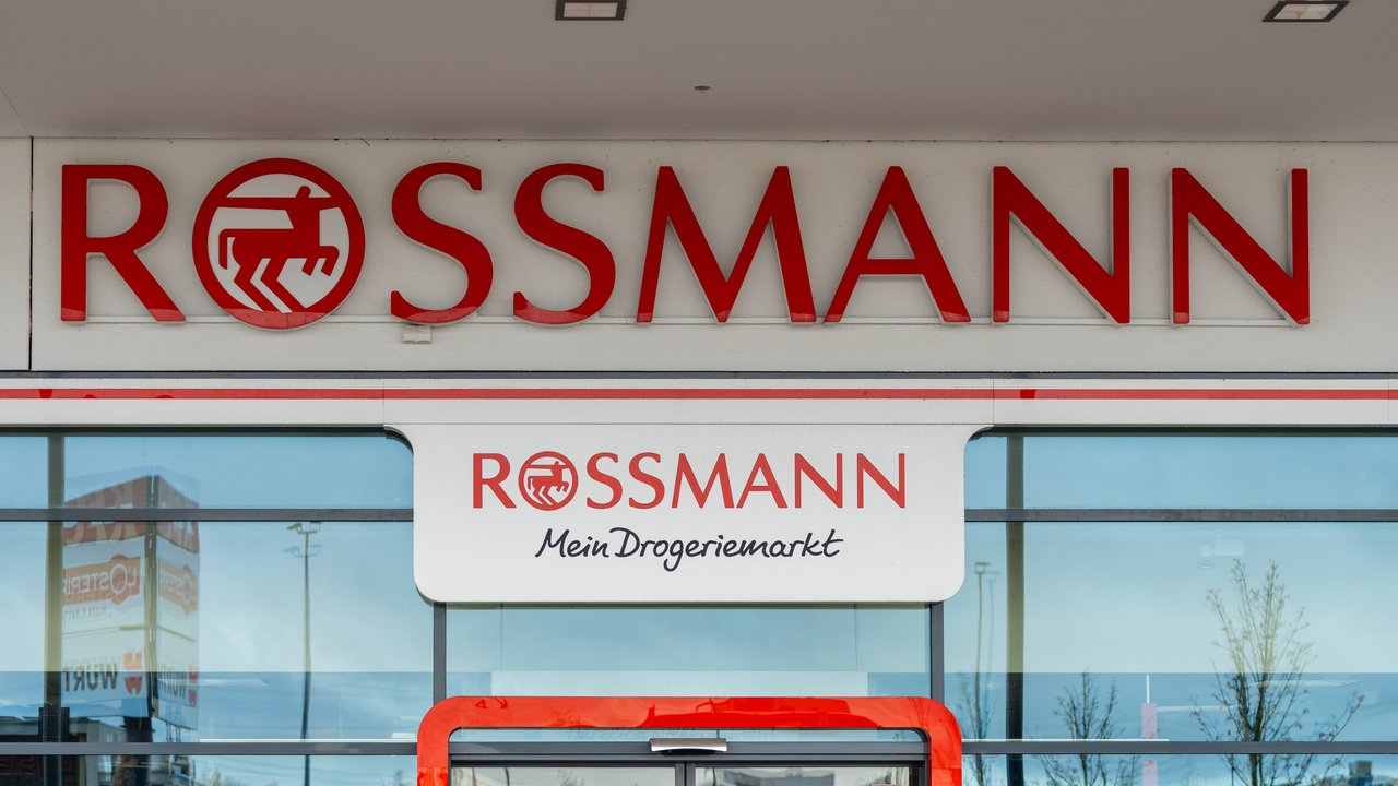 Bei Rossmann bekommt ihr diesen süßen Aufbewahrungskorb.