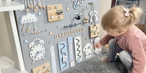 Motorikbrett: Diese 5 besten Montessori-Boards für kleine Tüftler