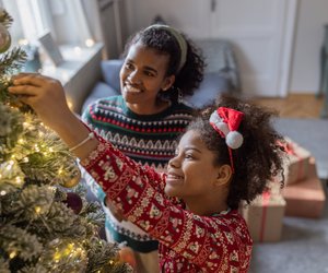 Entdecke&#x20;4&#x20;bezaubernde&#x20;Outfits&#x20;f&#x00FC;r&#x20;kleine&#x20;Weihnachtsfans