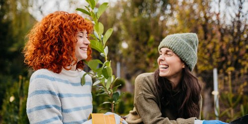 7 überraschend einfache Garten-Tricks für den März (und was ihr besser sein lasst!)