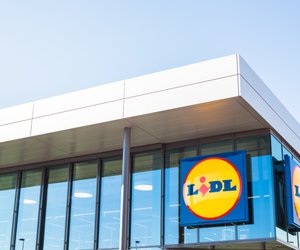 Schnell bei Lidl zugreifen: Dieses 2-in-1-Gadget zaubert leckere Hotdogs und kocht sogar Eier