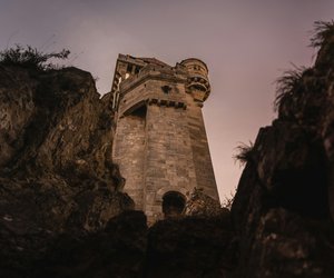 Für Burgen-Fans sind diese 2 Bergfriede ein abenteuerliches Ausflugsziel