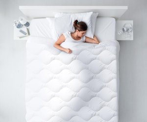 Amazon verkauft Premium-Ganzjahresdecke für einen erholsamen Schlaf zum Sparpreis