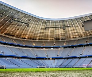 Das größte Stadion der Welt: Wissen für kleine Fußballer 