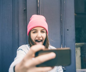 Suchtgefahr? Kinder verbringen täglich 80 Minuten bei TikTok