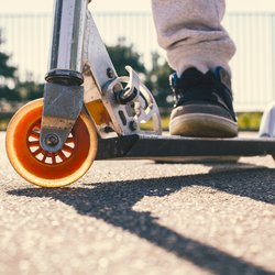 Roller für Kinder im Test: Die 3 Sieger bei Stiftung Warentest & unsere Favoriten