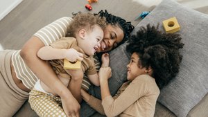 Montessori ohne Stress: Wie dieser simple Trick euren Familienalltag vereinfacht