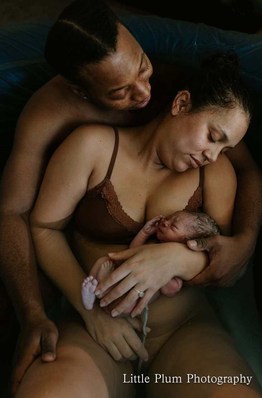 Geburt Bilder: Enveloped