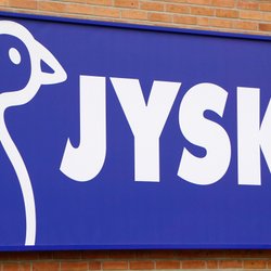 Clever verstauen: Handtücher und Accessoires im modernen Körbchen von Jysk
