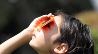 Wie entsteht eine Sonnenfinsternis? Antworten auf Kinderfragen
