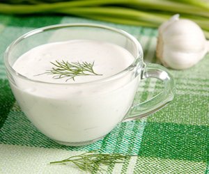 Schmand oder saure Sahne? Das ist der Unterschied