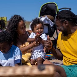 Rossmanns sommerliche Flechttasche ist der Liebling für Shopping und Strandurlaub