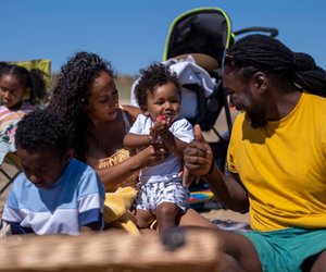 Rossmanns sommerliche Flechttasche ist der Liebling für Shopping und Strandurlaub
