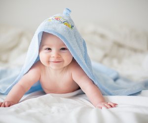 Die schönsten Jungennamen: Süße Vornamen für euer Baby