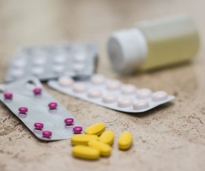Dürfen Diclofenac und Ibuprofen zusammen eingenommen werden?
