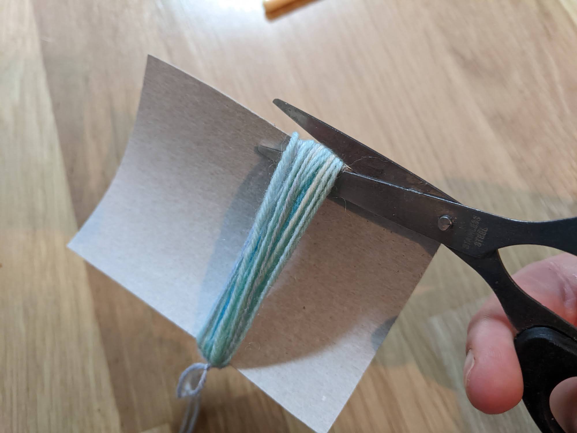 Quasten selber machen. Quasten selber machen.