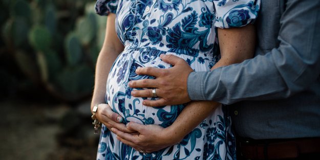 „Nicht die Mama!": Ungeborenes erkennt, wer den Bauch streichelt