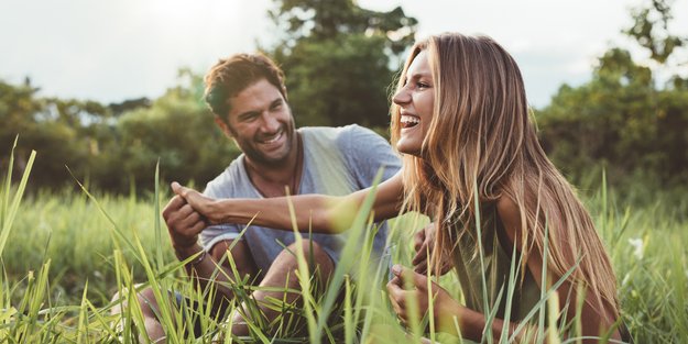 Liebesbeweise für ihn: Mit diesen 5 Dingen kannst du deinem Partner deine Zuneigung ausdrücken