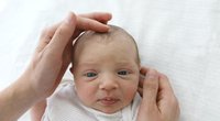 Fontanelle: Wie empfindlich ist die Membran am Babykopf?