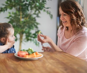 Bist du eine Gummibärchen- oder Mandel-Mum? – Und warum Mütter überhaupt nicht in Schubladen gehören