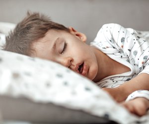 Melatonin für Kinder: Wundermittel bei Schlafstörungen?