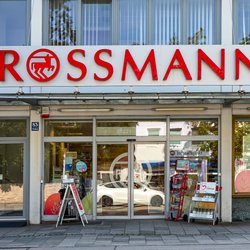 Dein Balkon wird zum Frühlingsparadies: Solar-Tischleuchten von Rossmann