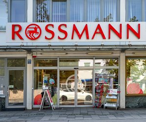 Dein Balkon wird zum Frühlingsparadies: Solar-Tischleuchten von Rossmann