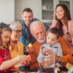 Corona-Regeln für Ostern: Darf ich Ostern meine Familie besuchen?