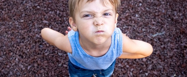 Warnung für Eltern: 11 Fehler bei der Erziehung, die Kindern ernsthaft schaden können
