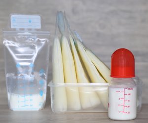 Muttermilch aufbewahren: Wie du sie richtig lagerst & wie lange der Vorrat hält