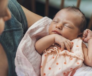 Schlafrhythmus beim Baby: Häufige Fragen über das Schlafverhalten