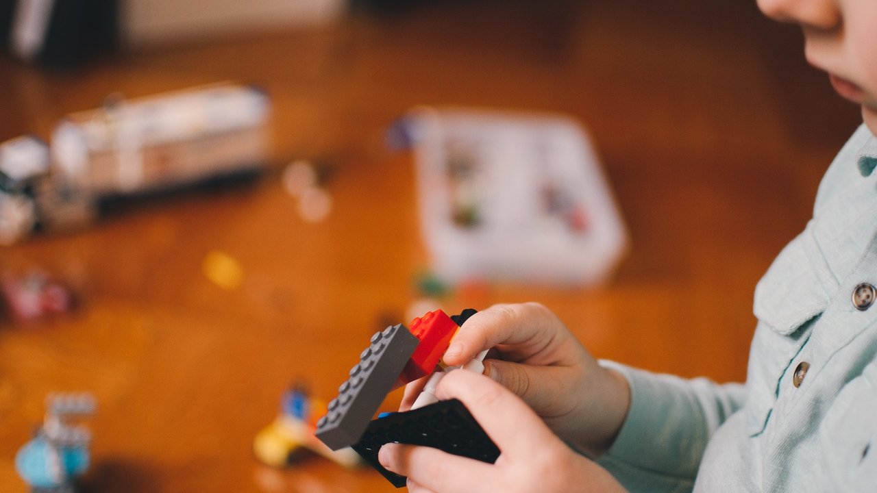 Mit dem LEGO-Sportzentrum zum Spitzenpreis erwarten euch viele Sportarten und eine Menge Zubehör zum Spielen.