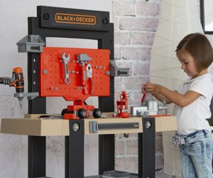 Kinderwerkbank: Die coolsten Stationen für kleine Handwerker*innen