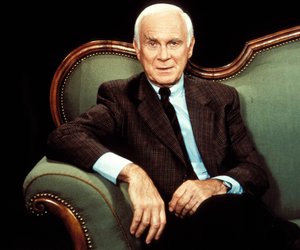 Lametta, Mops und gute Gesellschaft: 20 Loriot‑Sprüche mit Retro‑Charme