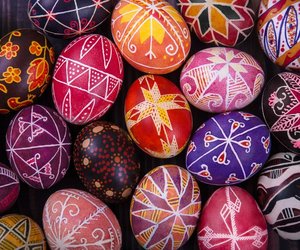 In tollen Pastellfarben: Die Deko-Eier aus Keramik von Amazon begeistern an Ostern