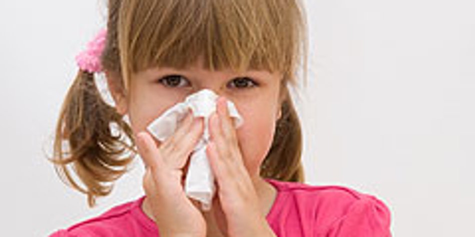 Hausstaubmilben: allergiegefährdete Kinder schützen