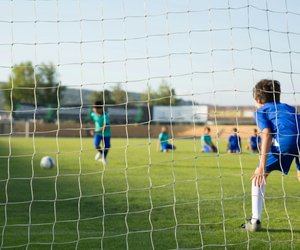 Fußball-Filme für Kinder: Freundschaft auf dem Bolzplatz