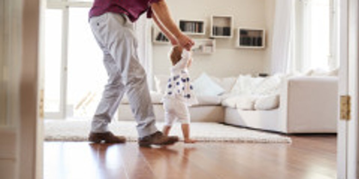 Laufen Lernen Tipps Fur Babys Erste Schritte Familie De
