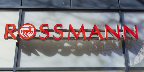 Kreativer Osterspaß für Deine Kleinen: Straßenmalkreide-Eier bei Rossmann