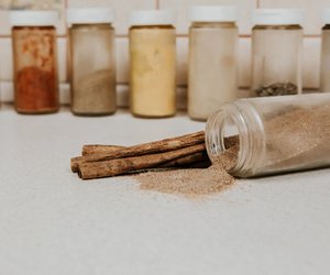 Zimt und Stillen: Kann es Risiken mit sich bringen?