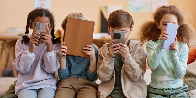 Handytarife&#x20;f&#x00FC;r&#x20;Kinder&#x3A;&#x20;Diese&#x20;Dezember-Deals&#x20;lohnen&#x20;sich