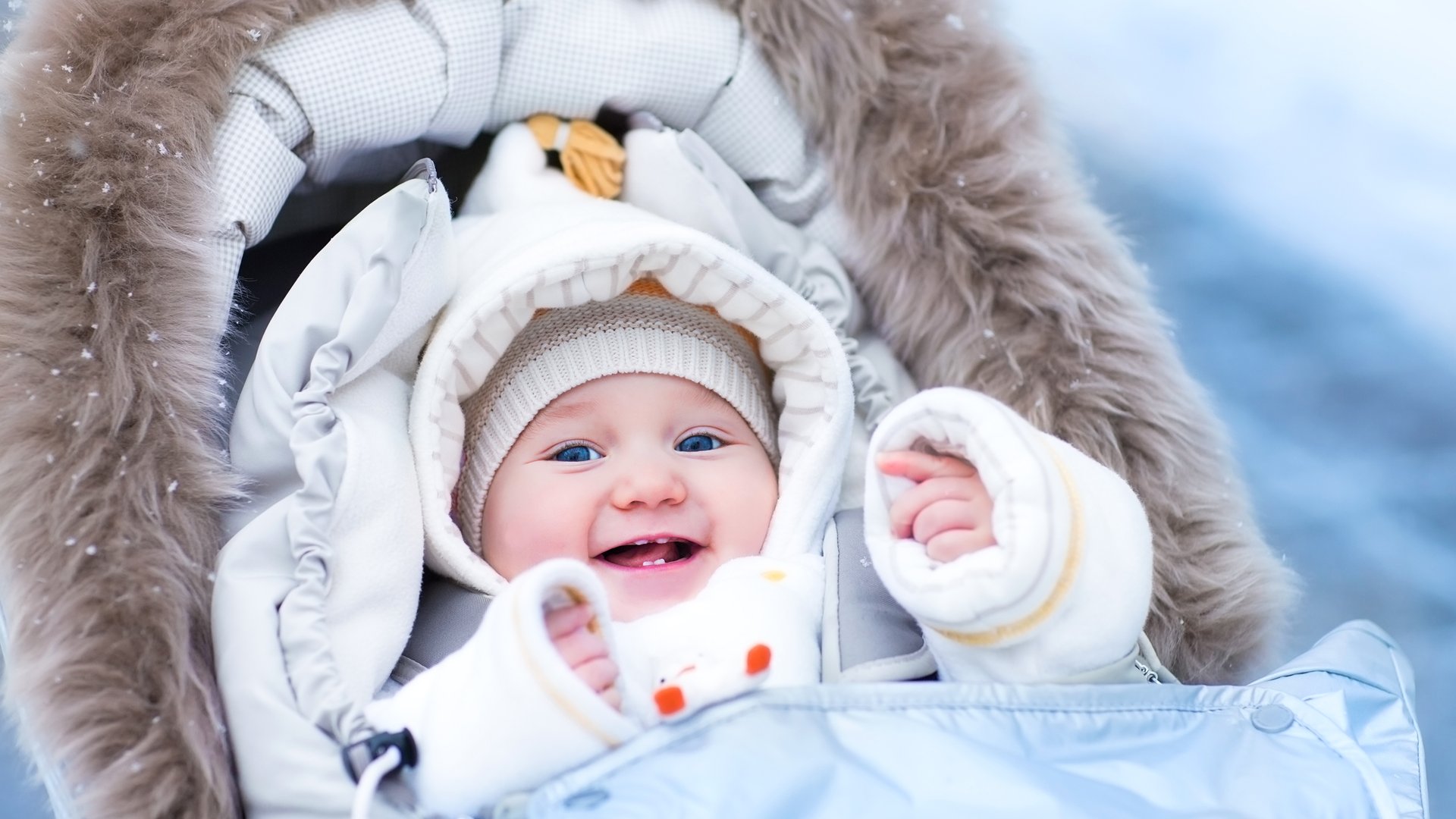 Baby im Winter richtig anziehen: Tipps, damit Baby nicht friert