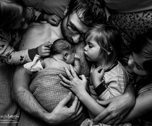 Geburt in Bildern weltweit: Die schönsten Geburtsfotos 2021