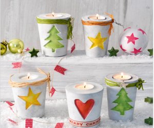Beton gießen mit Kindern: weihnachtliche Kerzenständer aus Beton