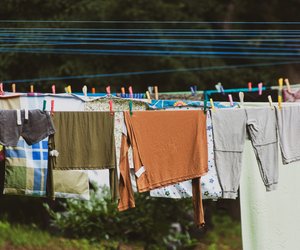 UV-Kleidung waschen: So bekommst du UV-Schutzkleidung schonend sauber 