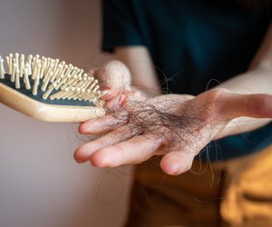 Mittel gegen Haarausfall: Diese Produkte halten, was sie versprechen